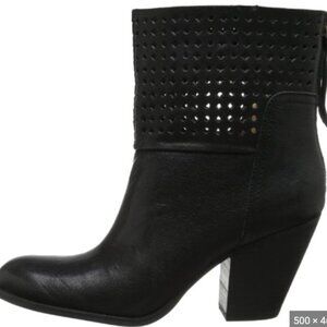 Nine west booties, worn a few times